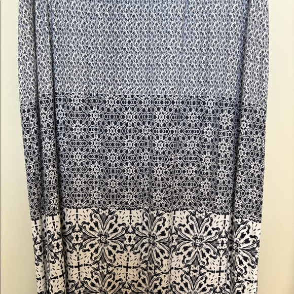 Skirt - Picture 2 of 2